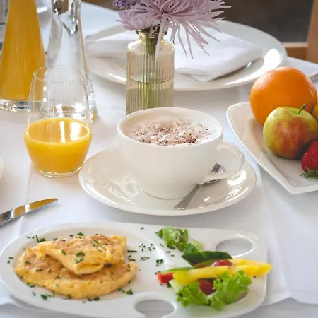 Golfhotel Gut Neuenhof Hotel 4*