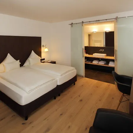 Golfhotel Gut Neuenhof 4*