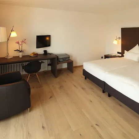 Golfhotel Gut Neuenhof Hotell 4*