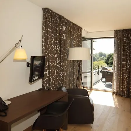 מלון Golfhotel Gut Neuenhof 4*