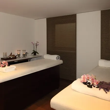 מלון Golfhotel Gut Neuenhof
