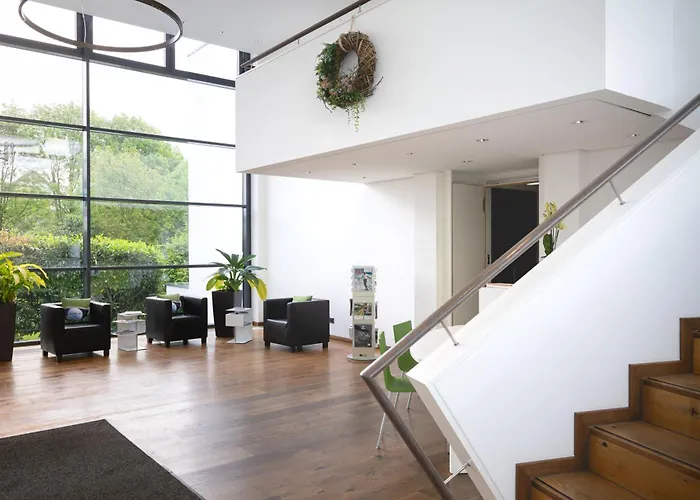 纽恩霍夫高尔夫酒店 酒店 弗伦登贝格